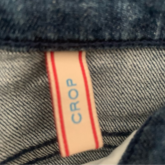 Sneak Peak Crop Jeans - Picture 6 of 13